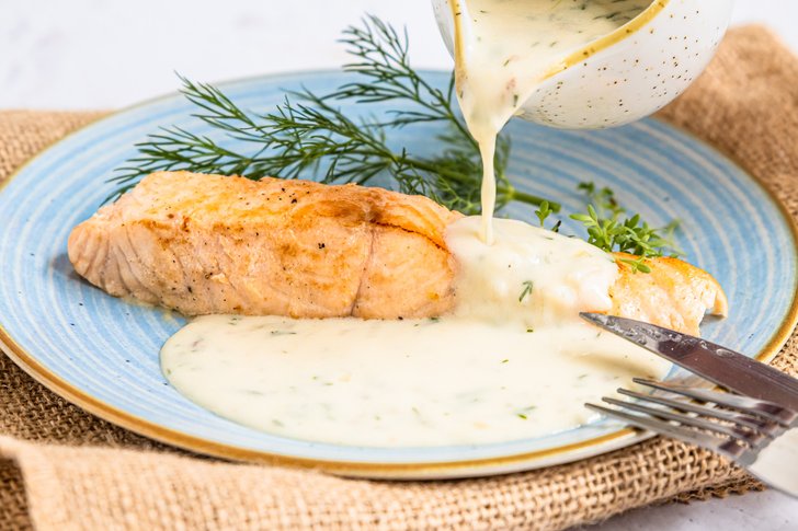 Soße zu gebratenem Lachs
