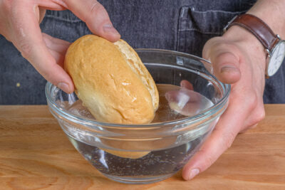 Brötchen einweichen