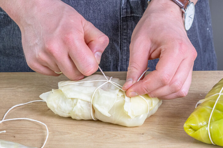 Kohlroulade binden