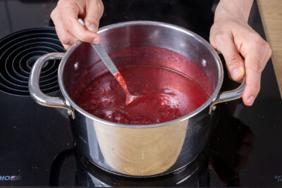 Beste Himbeermarmelade erneut aufkochen
