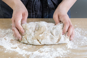 Teig nachkneten