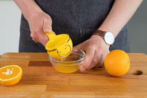 Orange auspressen