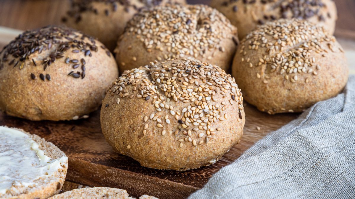 Dinkelvollkornbrötchen backen