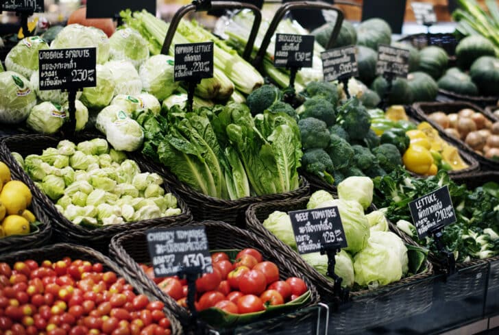 regional einkaufen auf wochenmarkt
