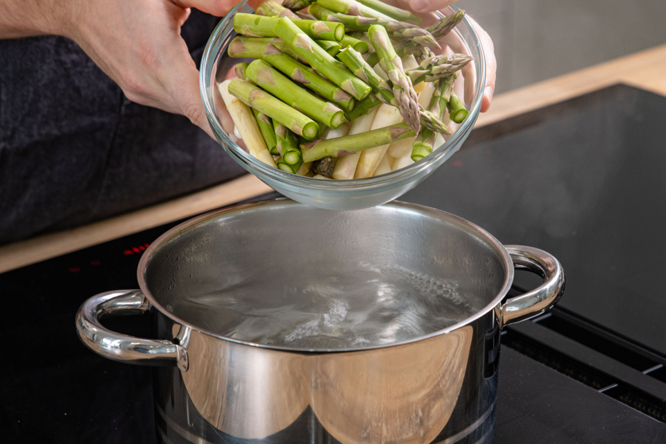 Einfacher vegetarischer Spargelauflauf | Rezept