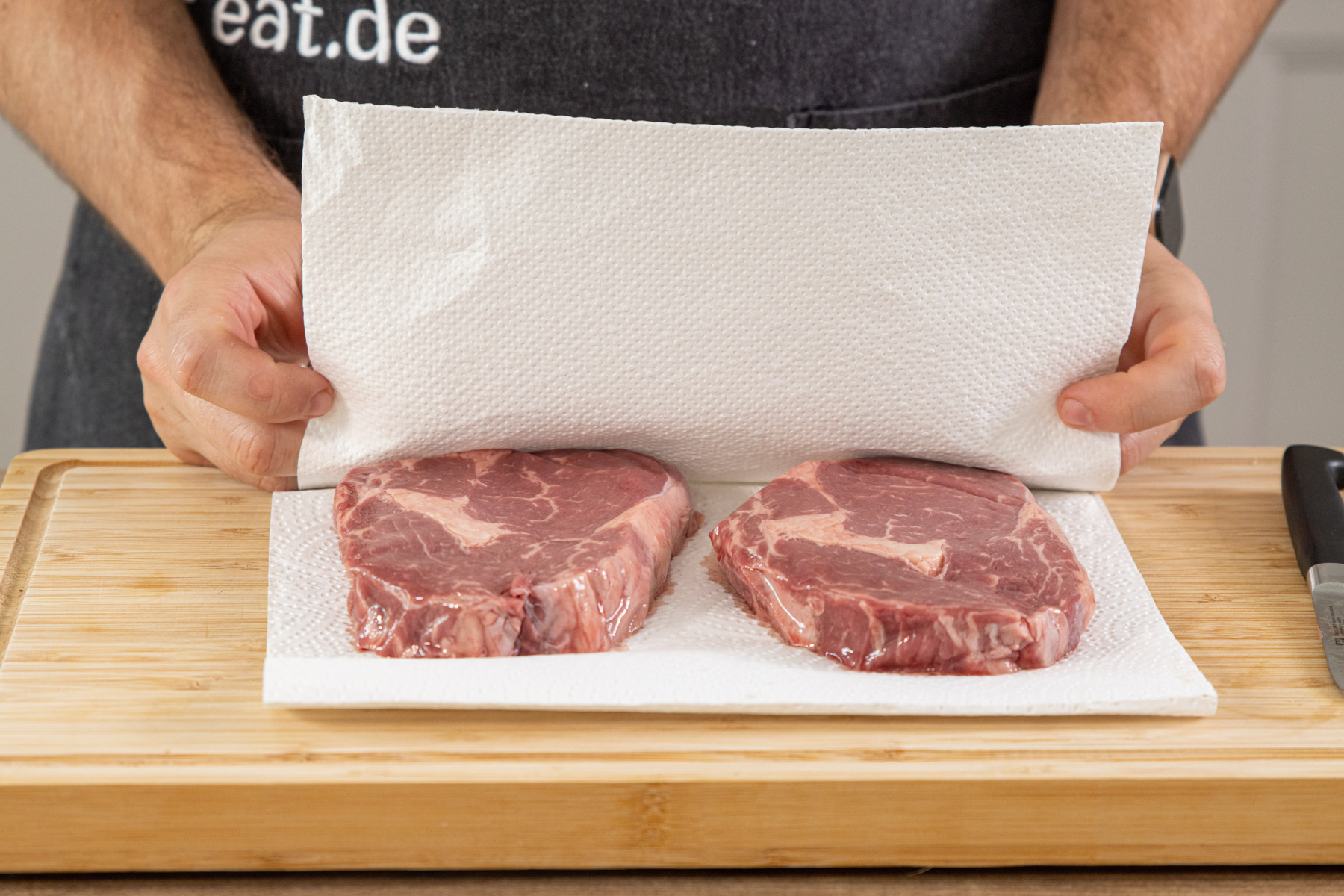 Entrecote abtupfen