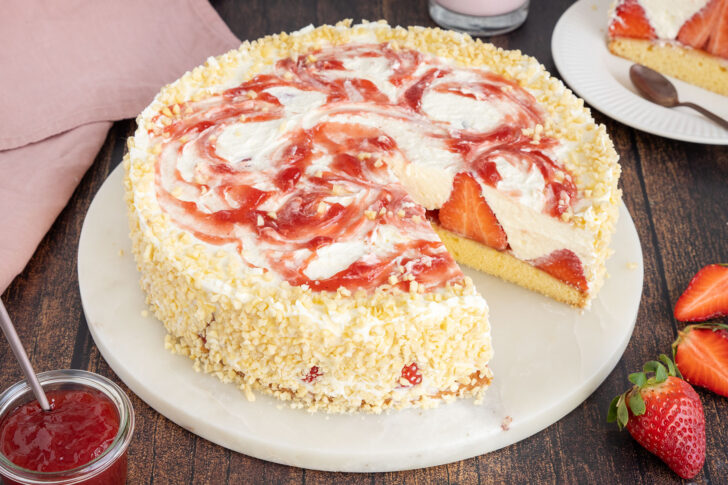 Erdbeer-Quark-Torte