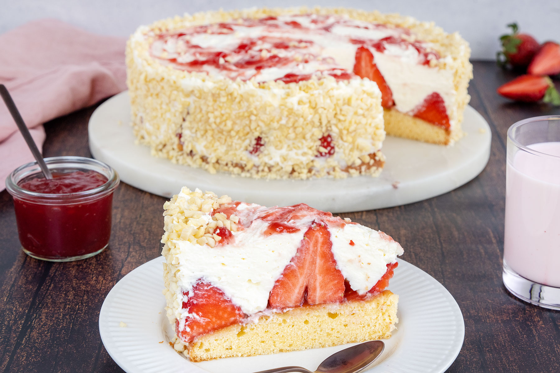 Erdbeer-Quark-Torte