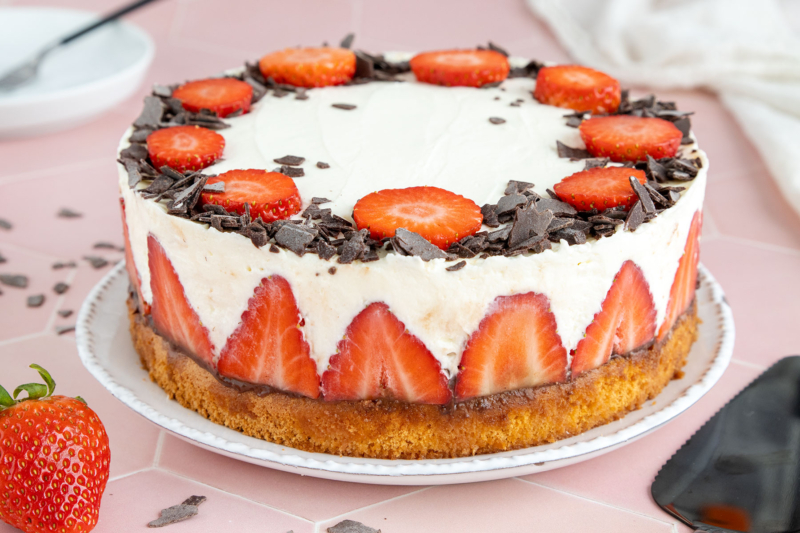 Cremige Erdbeertorte mit Mascarpone | Rezept - eat.de