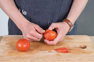 Tomaten häuten
