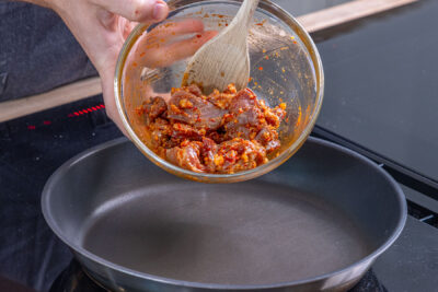Fleisch anbraten