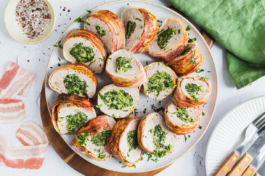 Gefülltes Schweinefilet im Speckmantel