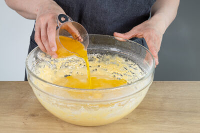 Limonade unterrühren