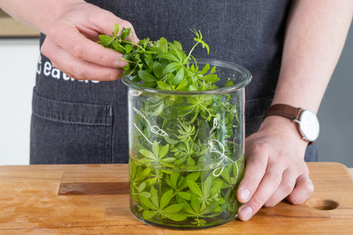 Waldmeister dazugeben