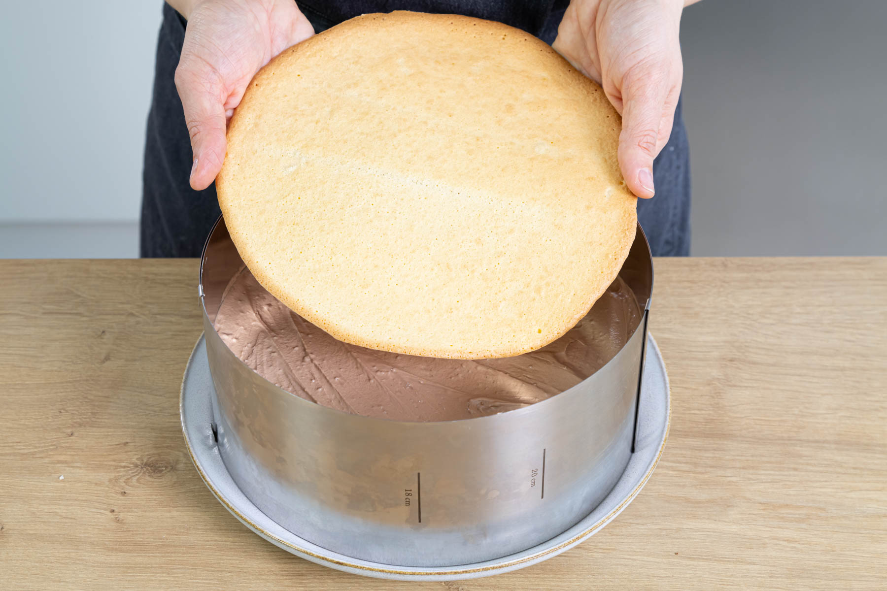 Prinzregerententorte nach Original-Rezept schichten