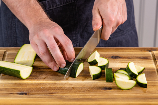 Zucchini schneiden