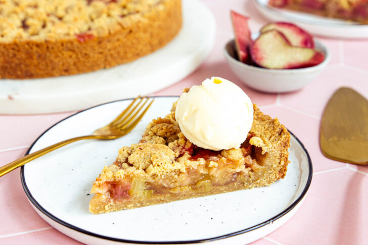 Rhabarberkuchen mit Streusel