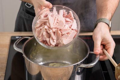 Wurst anbraten