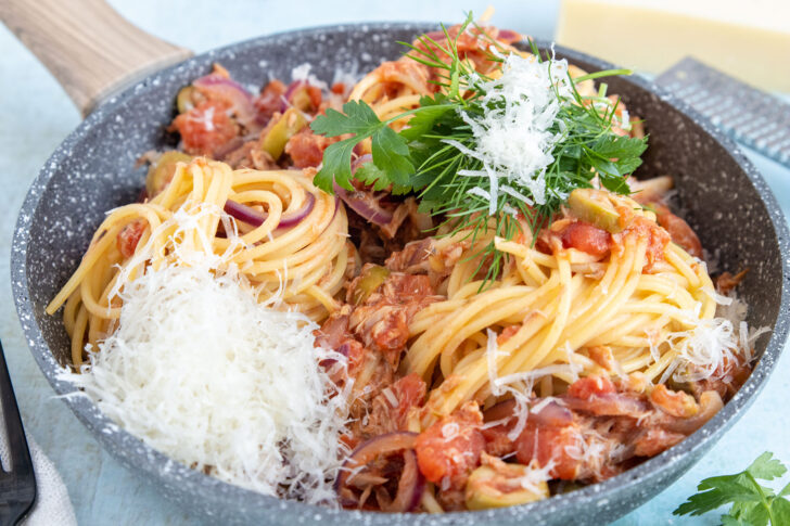 Spaghetti mit Thunfischsoße