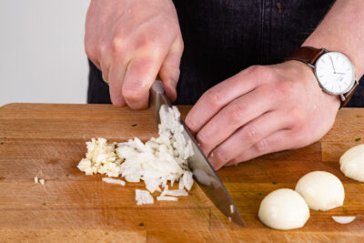Knoblauch & Zwiebel hacken