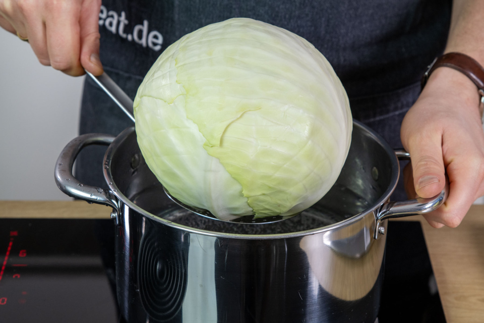 Vegetarische Kohlrouladen selber machen | Rezept