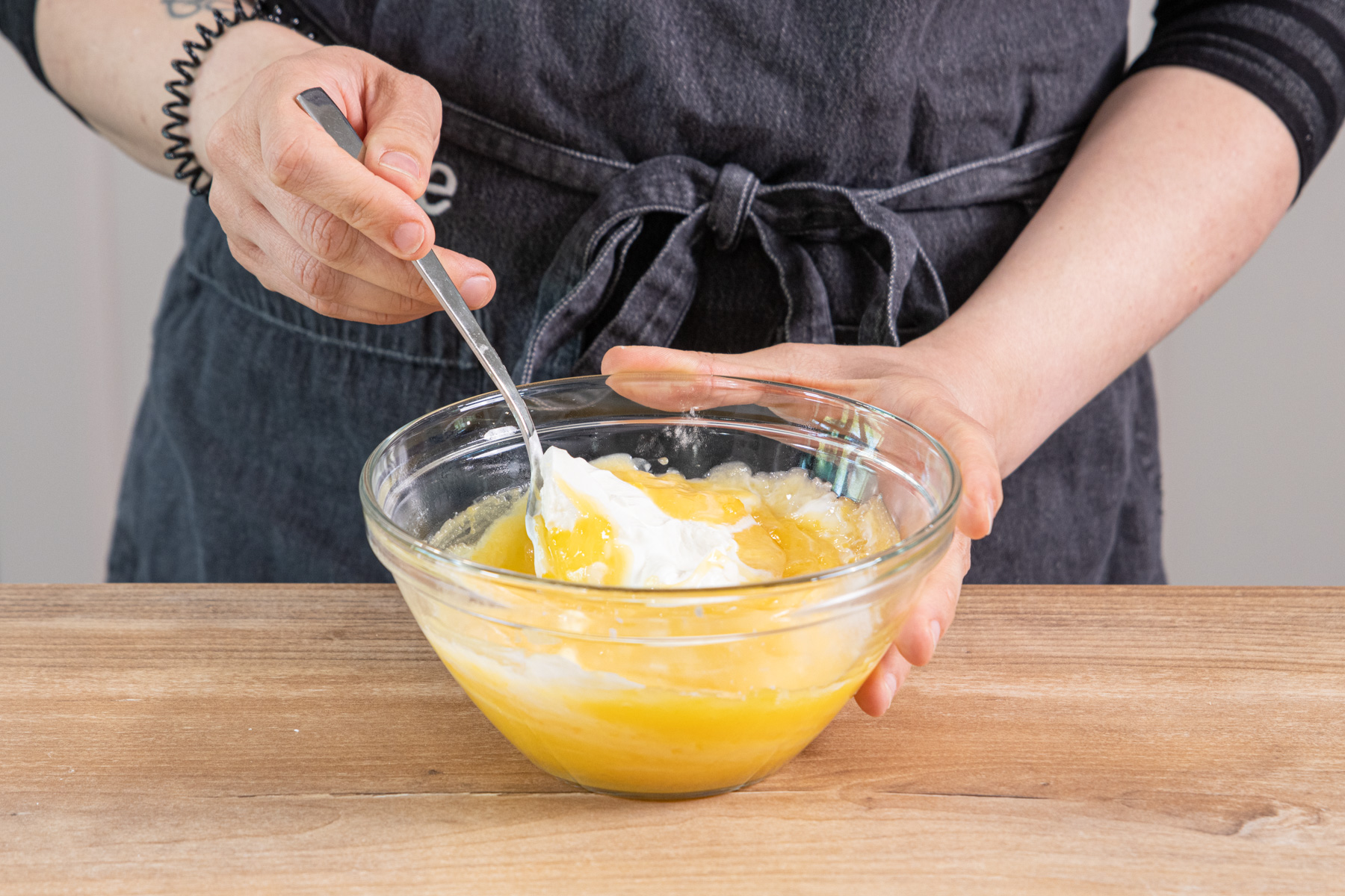 Joghurt unterrühren