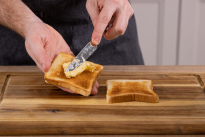 Toast bestreichen