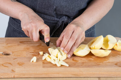 Äpfel würfeln