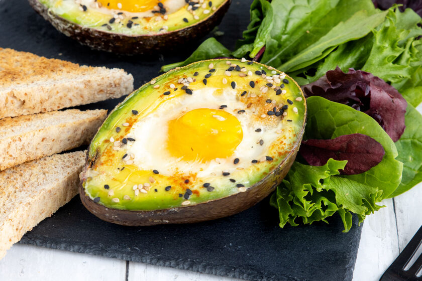 Avocado-Eier aus dem Backofen