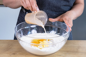 Hefemilch dazugeben