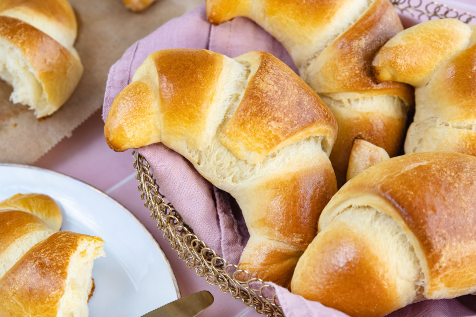 Butterhörnchen wie vom Bäcker | Rezept - eat.de