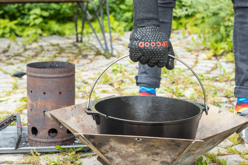Dutch Oven perfekt einbrennen eat.de