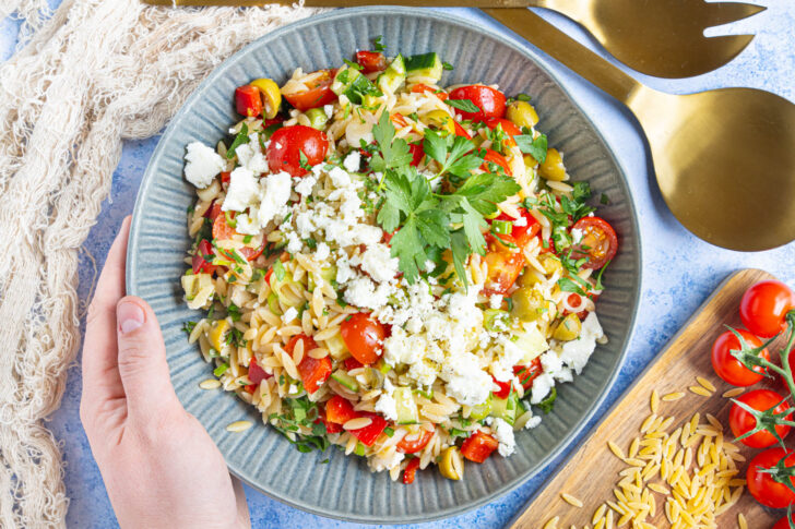 Griechischer Kritharaki-Salat