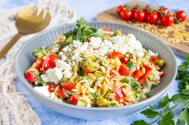 Griechischer Kritharaki-Salat