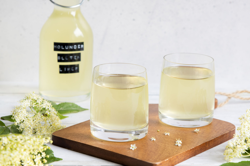 Kirschlikör selber machen | Rezept- eat.de Kirschlikör selber machen | Rezept- eat.de