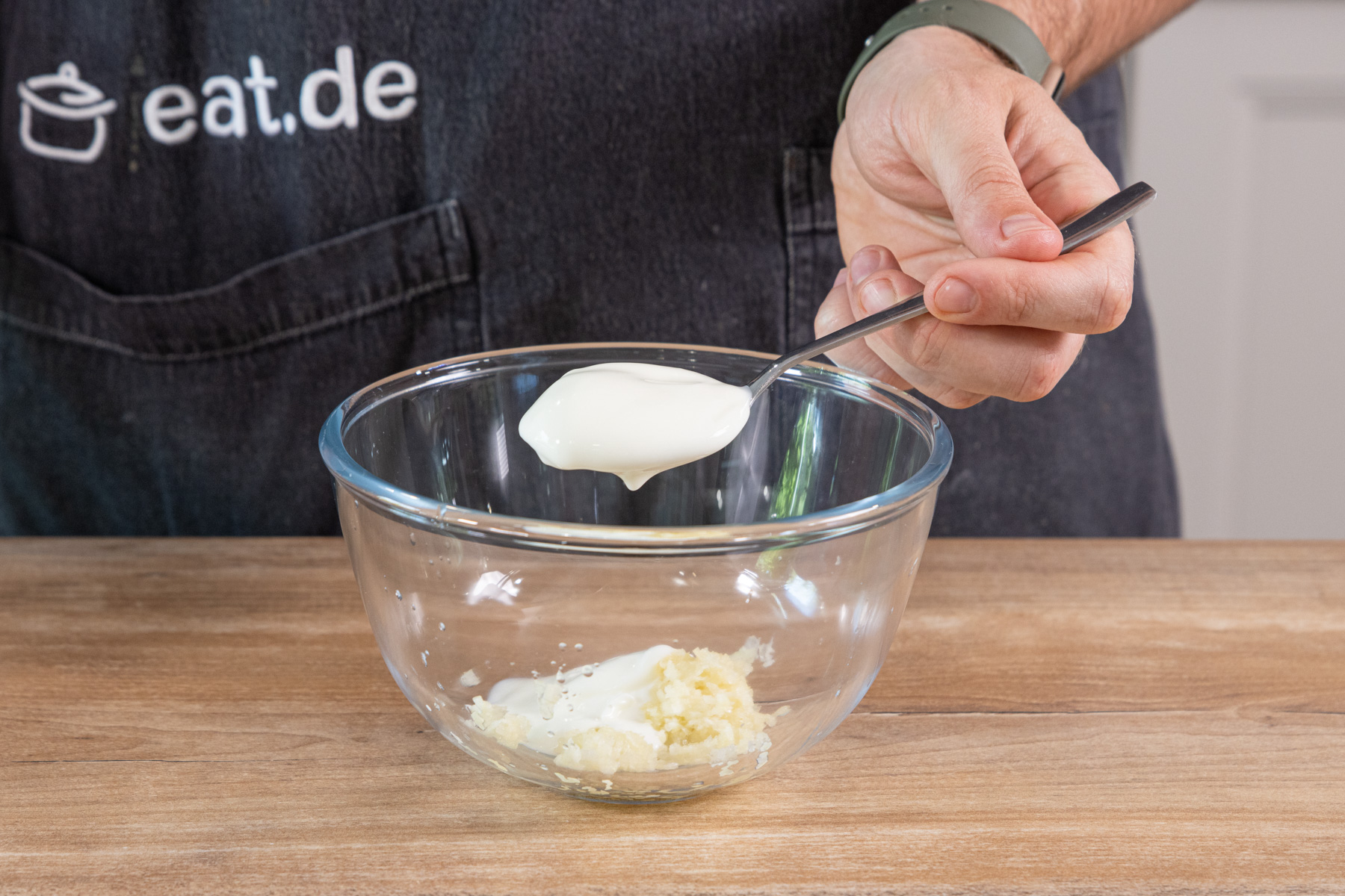 Joghurt-Knoblauch-Dip | Rezept- eat.de