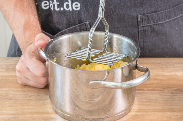 Kartoffelstampf stampfen