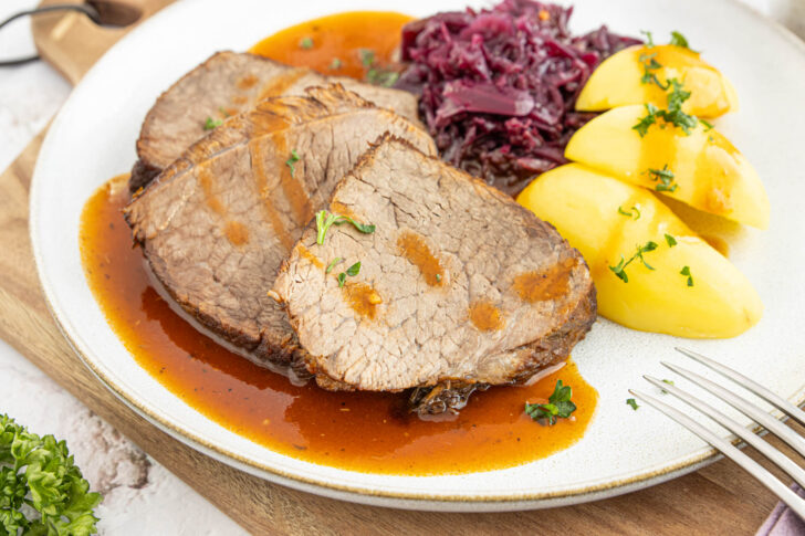 Klassischer Rinderschmorbraten
