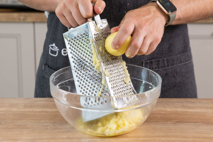 Kartoffeln reiben