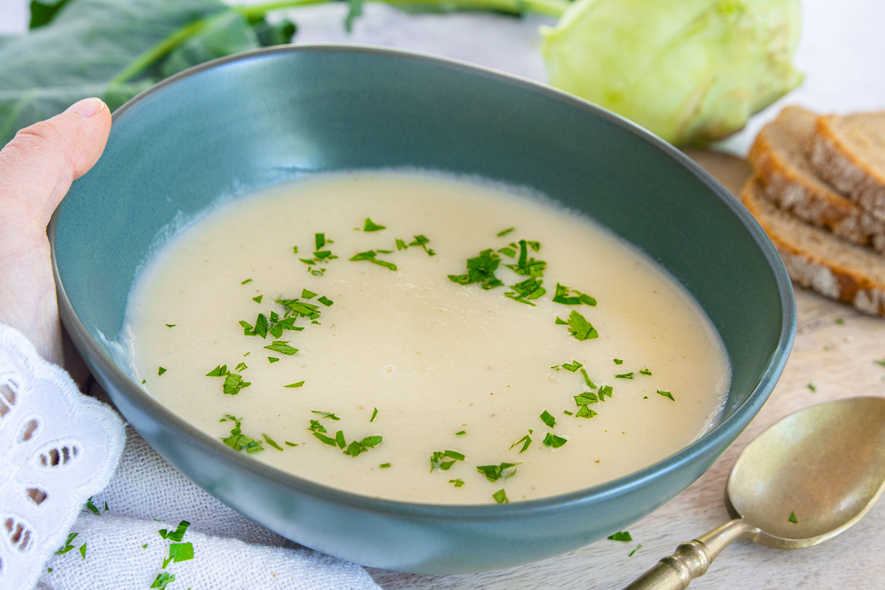 Kohlrabisuppe nach Omas Art