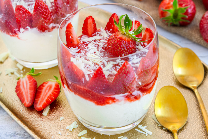 Mascarpone-Dessert mit Erdbeeren