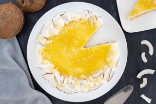 Fruchtige Piña-Colada-Torte