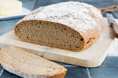Roggenbrot ohne Sauerteig backen