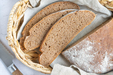Roggenvollkornbrot mit Sauerteig