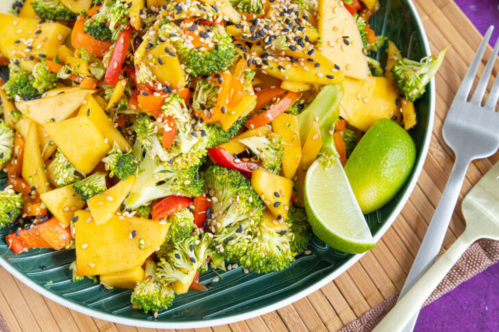 Roher Brokkoli-Salat