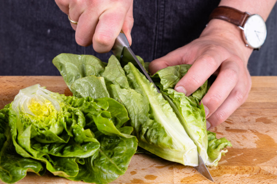 Salat mit Putenstreifen | Rezept