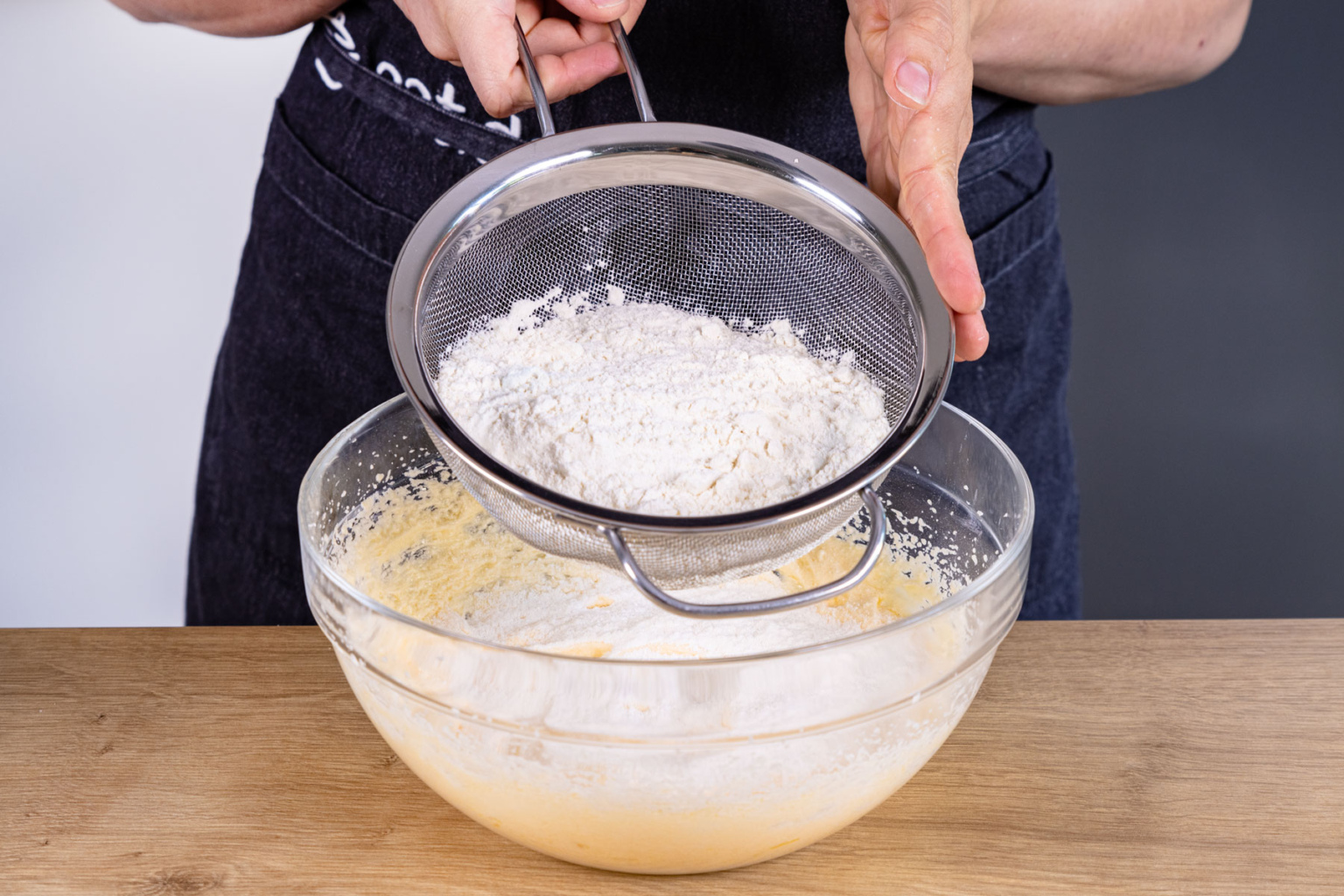 Schneller Erdbeerkuchen mit Rührteig: einfaches Rezept