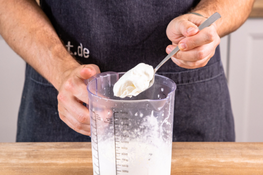 Joghurt unterrühren
