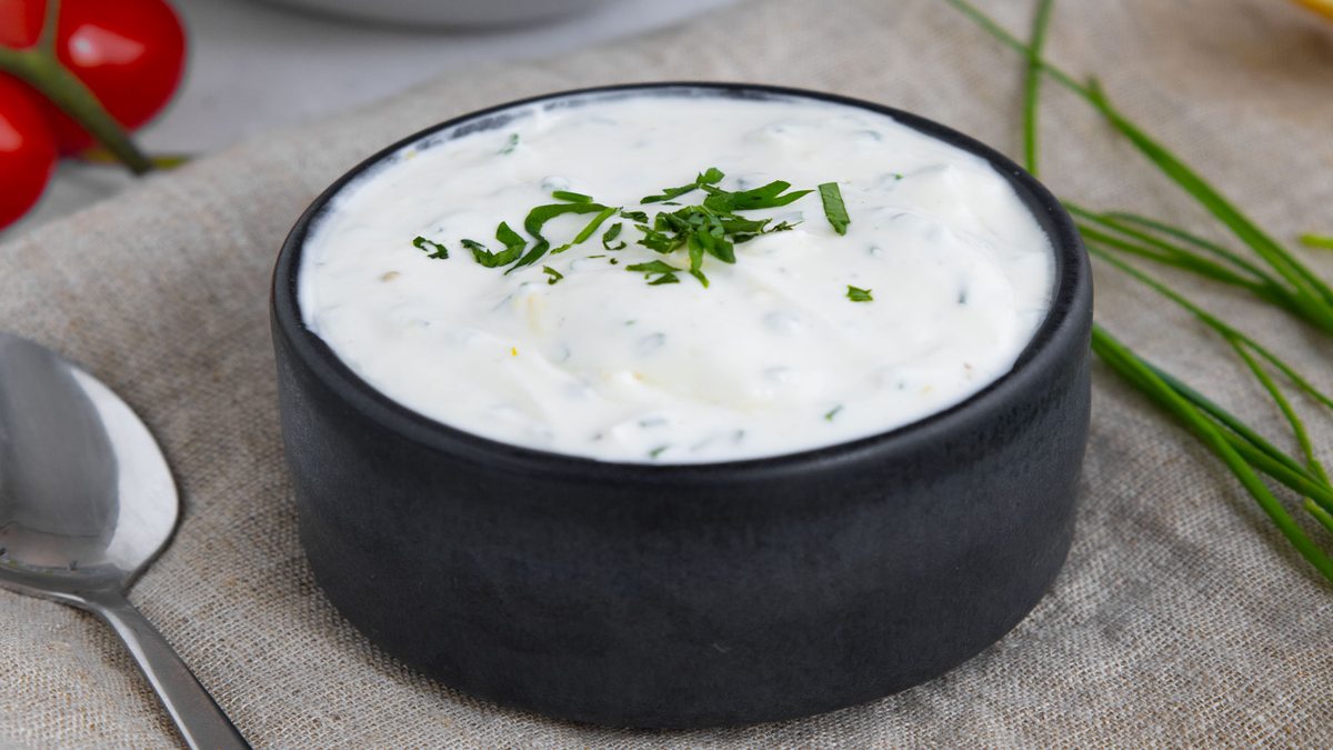 Schnittlauchsoße | Rezept - eat.de