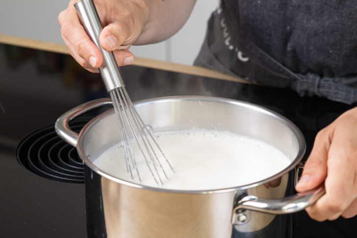 Sahne aufkochen